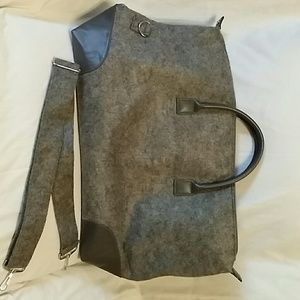 DSW TRAVEL BAG
